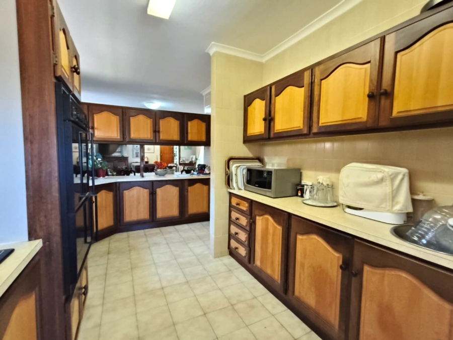 3 Bedroom Property for Sale in Jeffreys Bay Central Eastern Cape